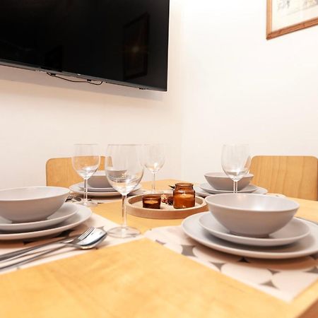 Beautiful 3 Bedroom Flat In Scott Ellis Gardens London Exterior foto