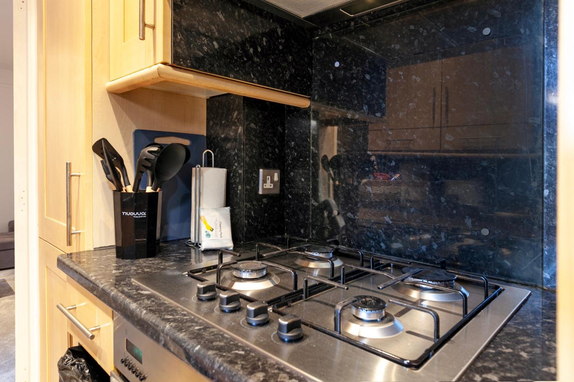 Beautiful 3 Bedroom Flat In Scott Ellis Gardens London Exterior foto
