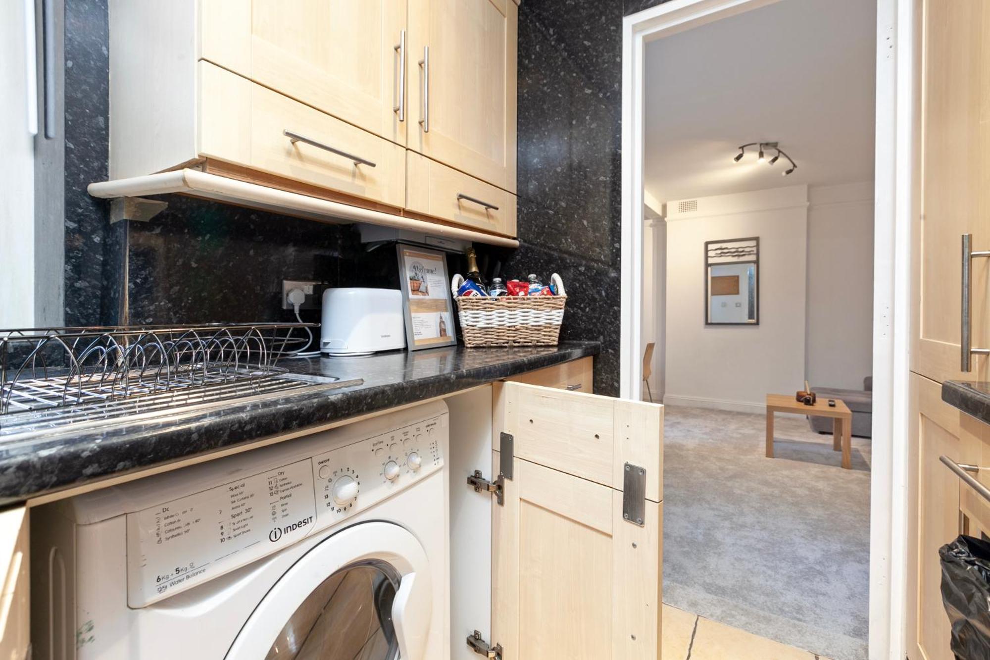 Beautiful 3 Bedroom Flat In Scott Ellis Gardens London Exterior foto