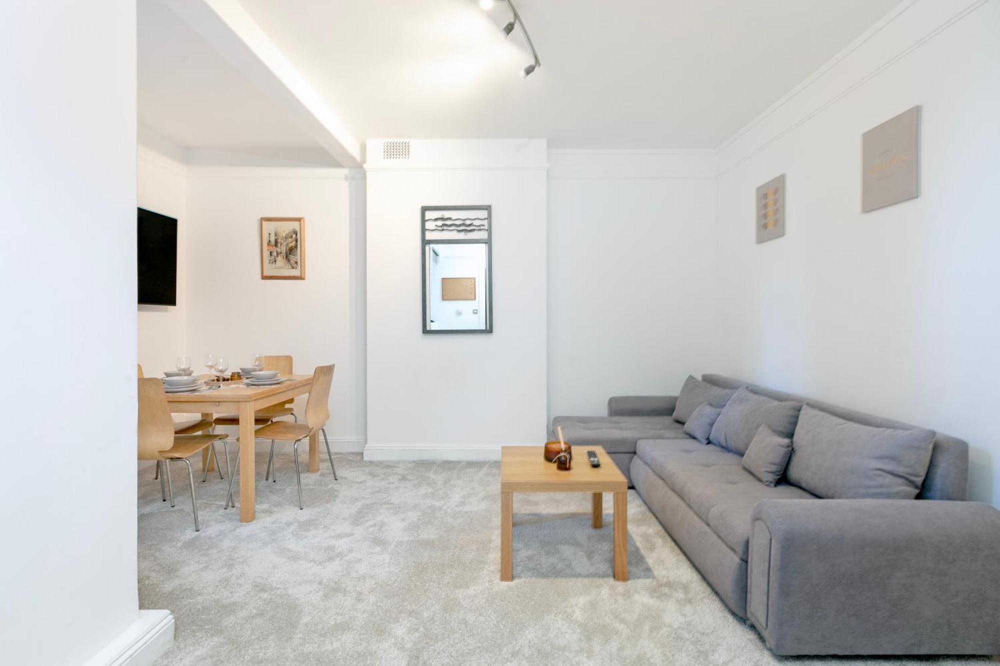 Beautiful 3 Bedroom Flat In Scott Ellis Gardens London Exterior foto
