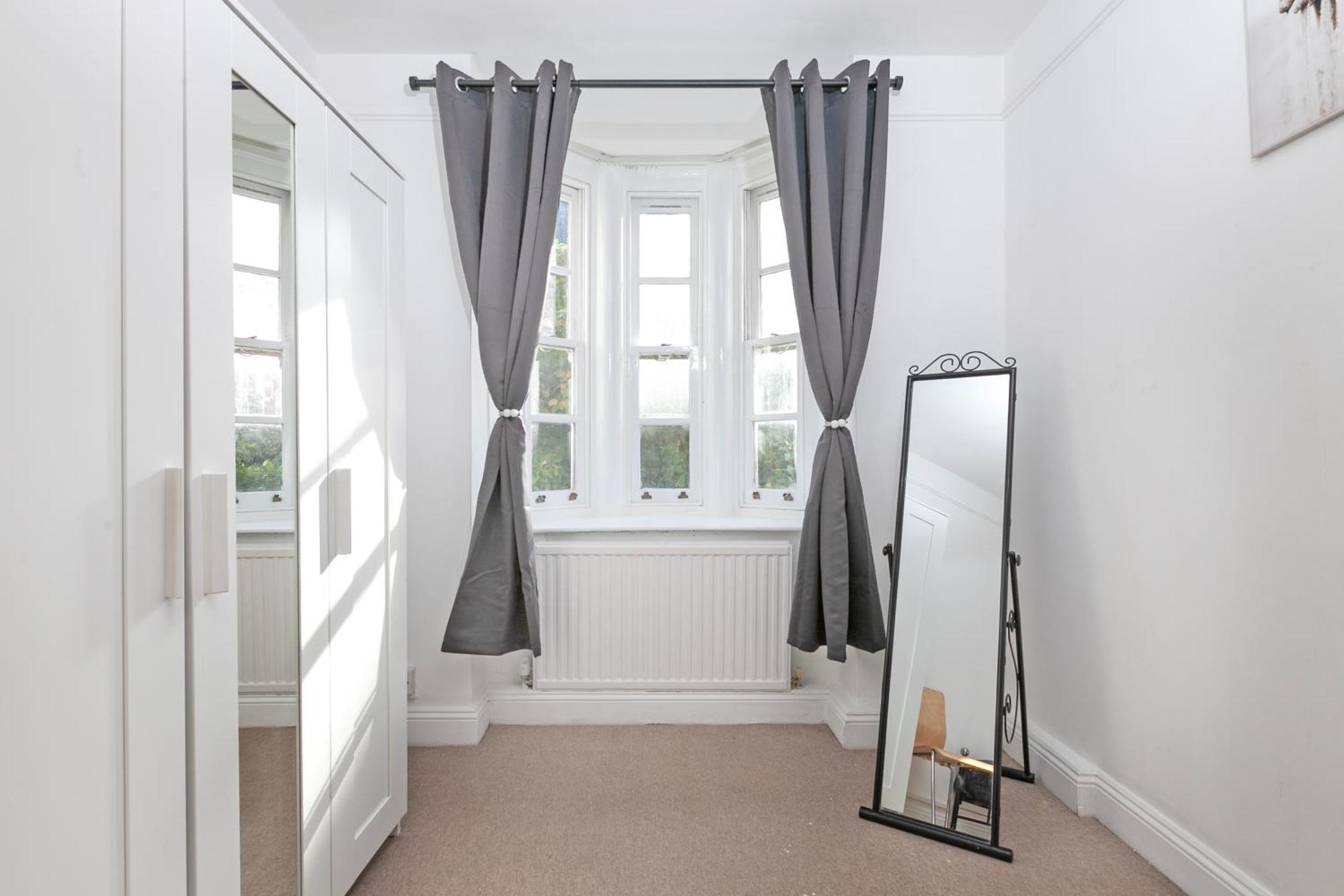Beautiful 3 Bedroom Flat In Scott Ellis Gardens London Exterior foto